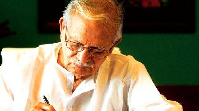 Gulzar Sahab - A Legendary Poet, Lyricist, and Filmmaker | ShayariClassics